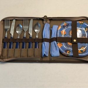 Harry and David Picnic for Two Zipper Carry Case Blue Brown Paisley